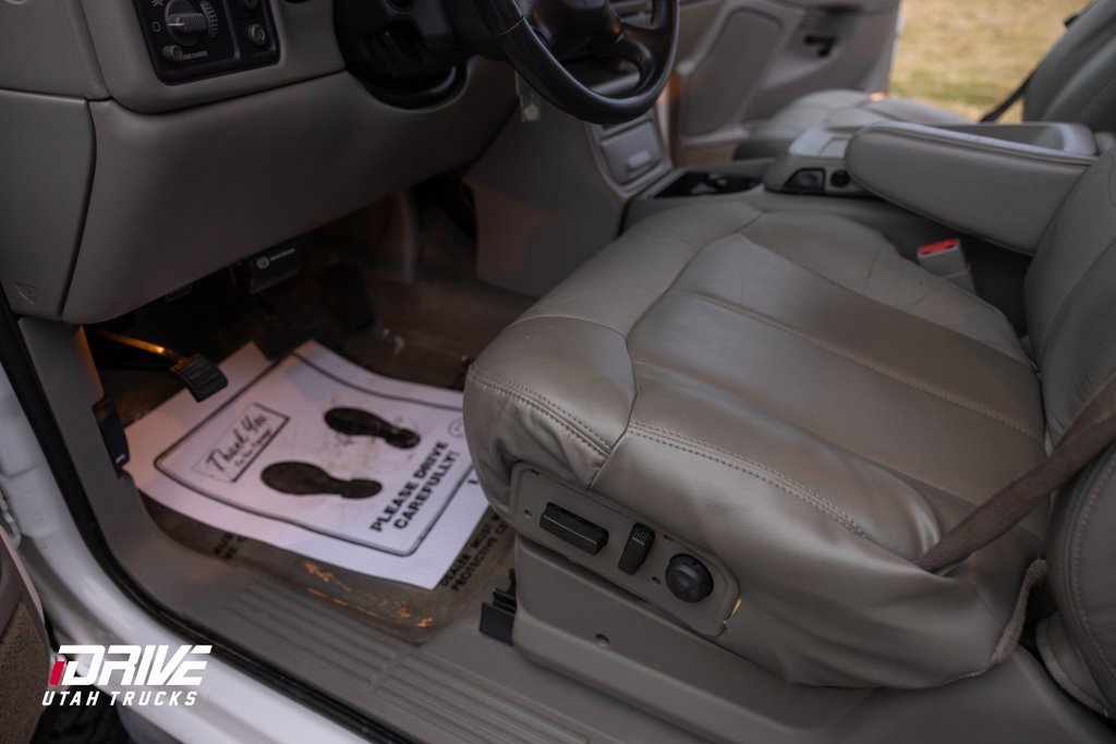 Used 2002 Chevrolet Silverado 2500 LT w/ Off-Road Skid Plate Pkg image 19