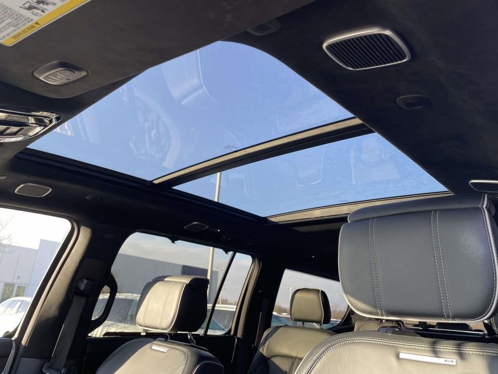 Used 2024 Jeep Grand Wagoneer Series II w/ Quick Order Packagew 28T image 11