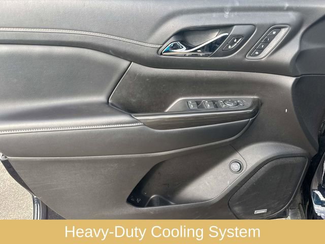 Used 2021 GMC Acadia SLT w/ Preferred Package image 24