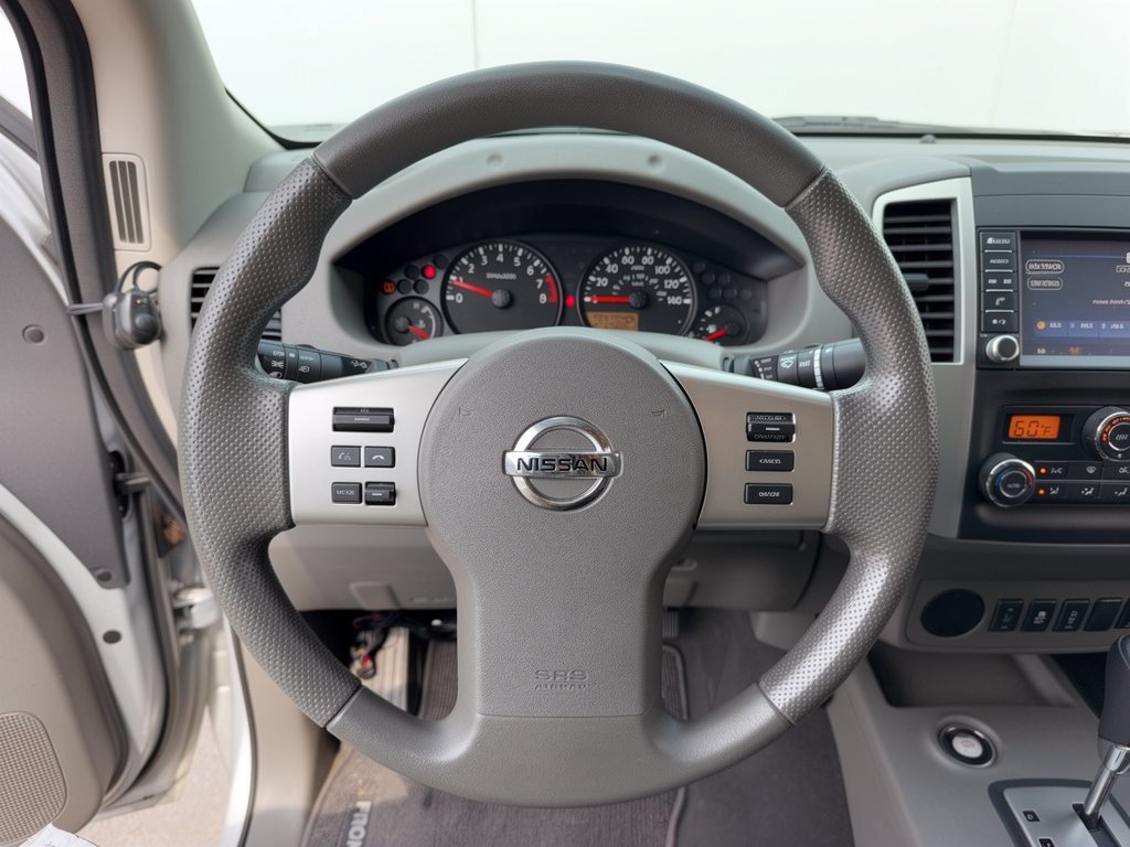 Used 2020 Nissan Frontier SV RWD image 10