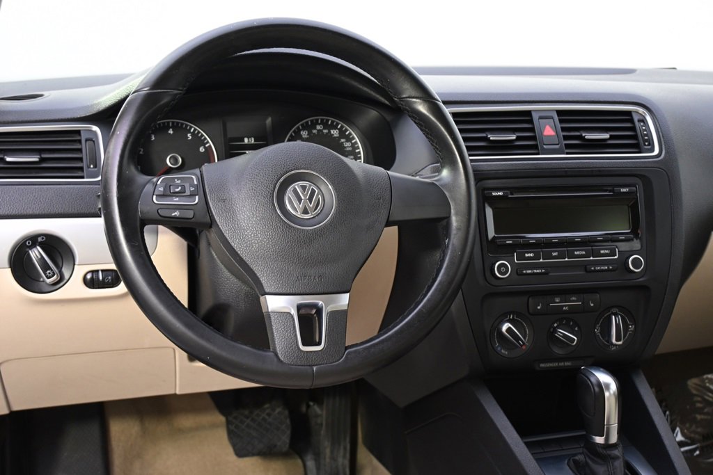 Used 2013 Volkswagen Jetta SE image 10