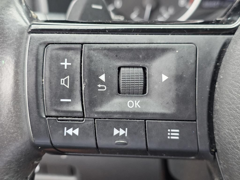 Used 2021 Nissan Rogue SL FWD image 34