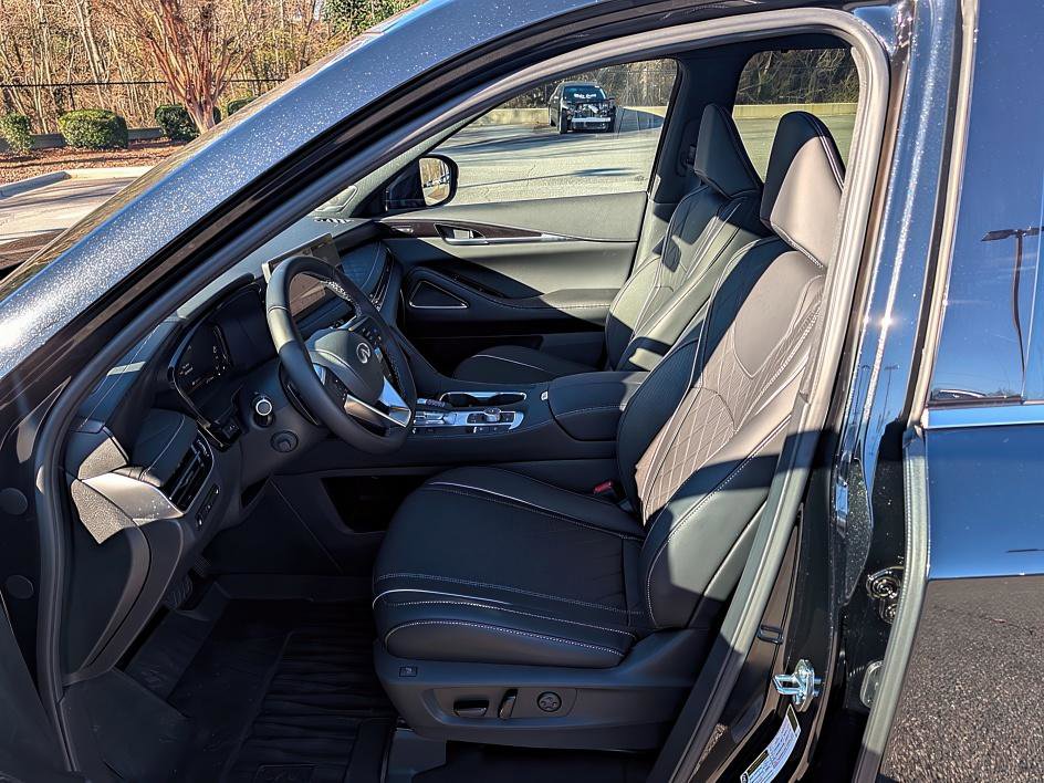 New 2025 INFINITI QX60 Autograph w/ Cargo Package image 10