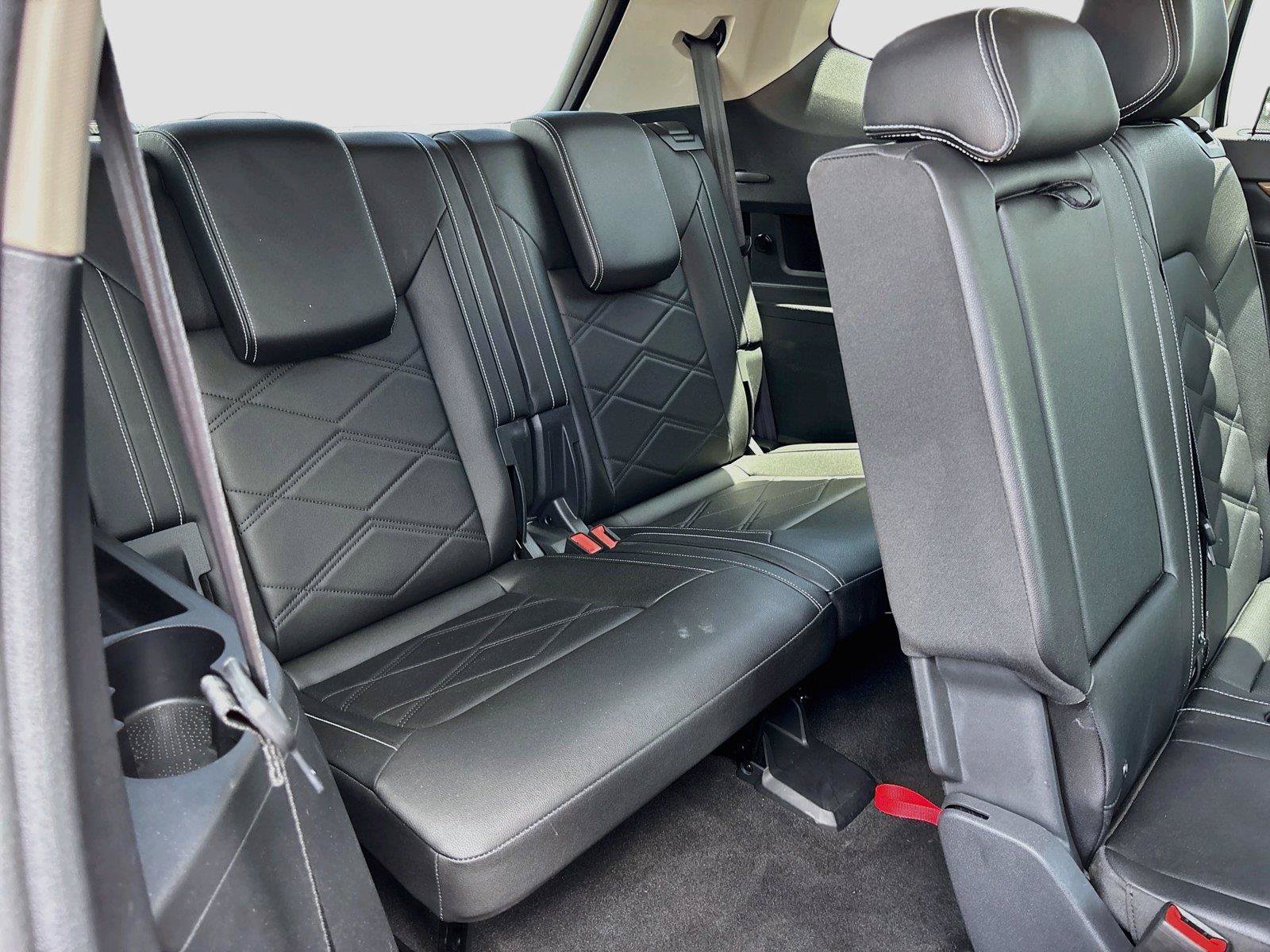 Used 2025 Volkswagen Atlas SE FWD image 26
