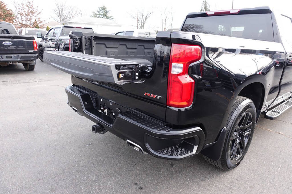 Used 2024 Chevrolet Silverado 1500 RST AWD/4WD image 28