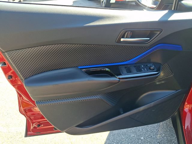 Used 2022 Toyota C-HR XLE FWD image 14