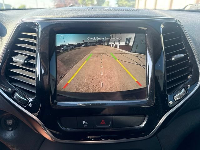 Used 2020 Jeep Cherokee Limited AWD/4WD image 16