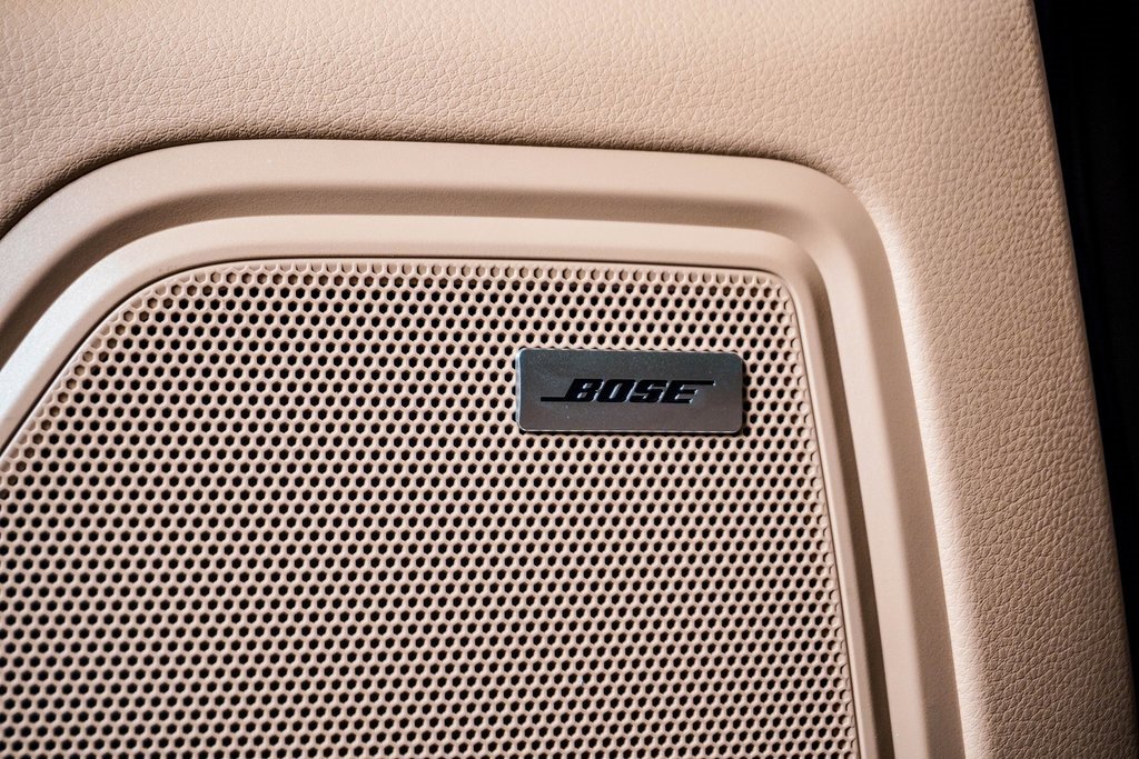 Certified 2025 Porsche Macan image 27