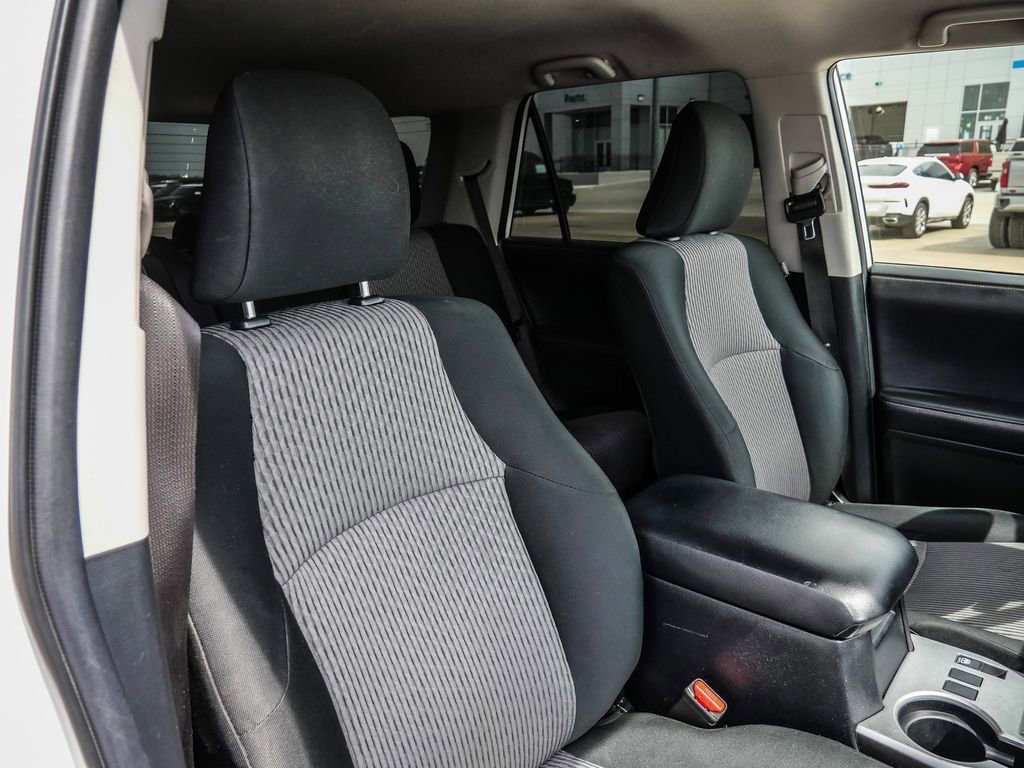 Used 2018 Toyota 4Runner SR5 image 18