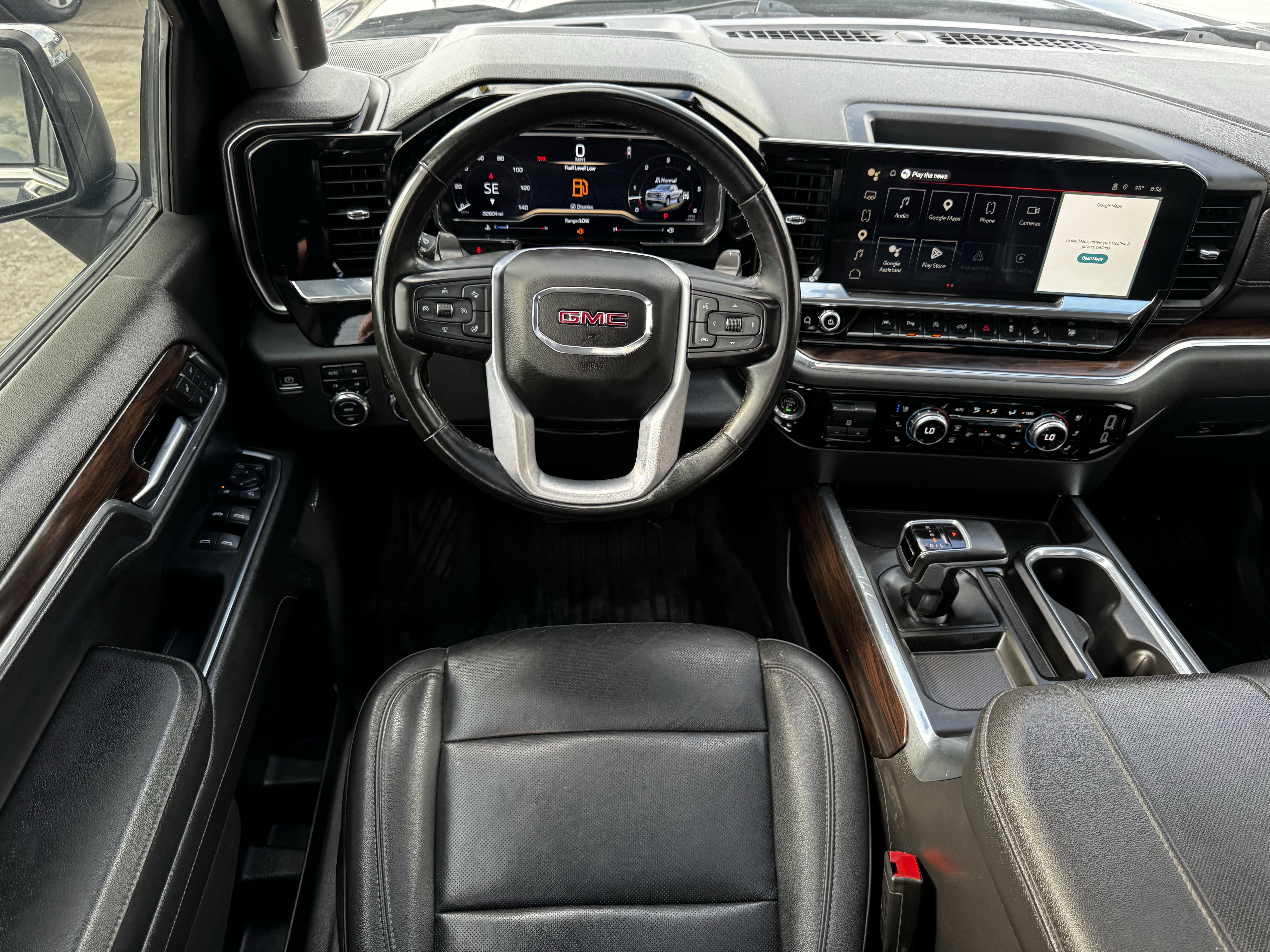 Used 2023 GMC Sierra 1500 SLT AWD/4WD image 8