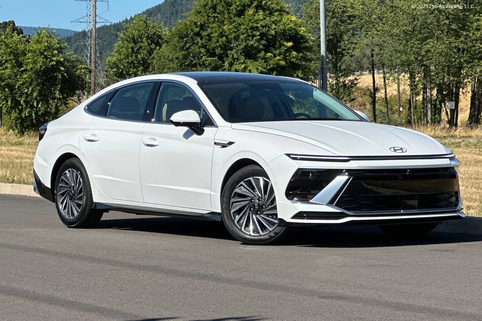 New 2026 Hyundai Sonata Limited FWD image 1