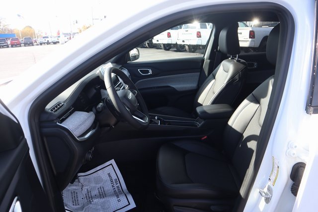 New 2026 Jeep Compass Latitude image 5