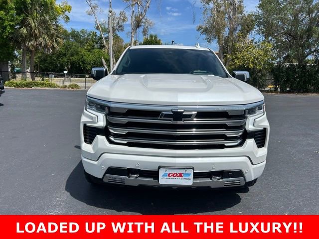 Used 2023 Chevrolet Silverado 1500 High Country w/ High Country Premium Package AWD/4WD image 2