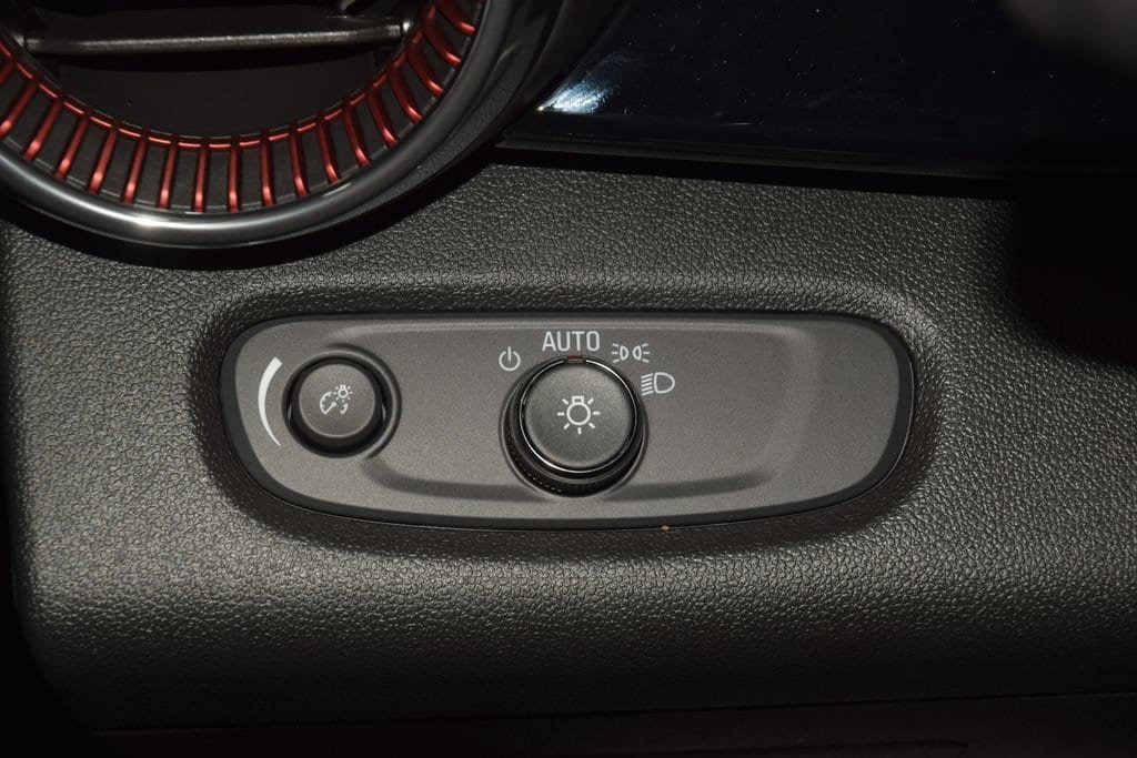 New 2026 Chevrolet Trax RS w/ Driver Confidence Package FWD image 34