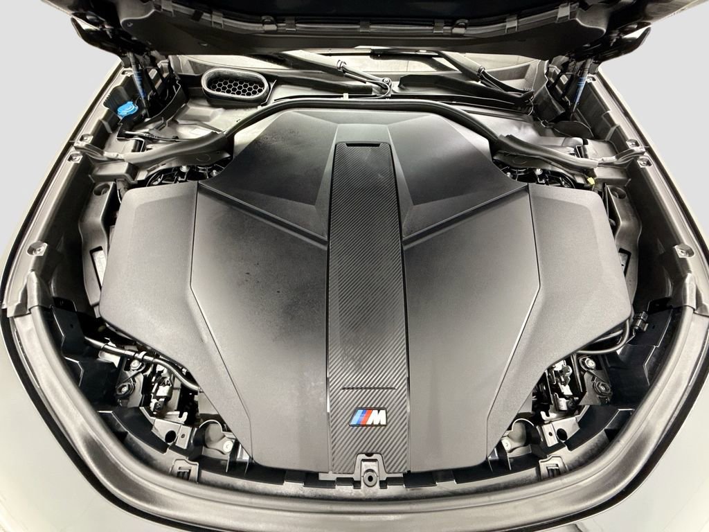 Certified 2024 BMW i7 M70 w/ Executive Package image 28