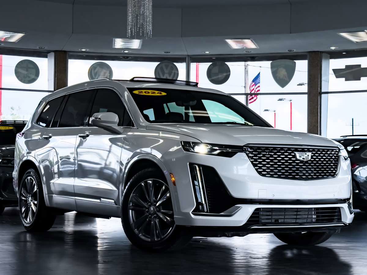 Used 2024 Cadillac XT6 Premium Luxury w/ Technology Package
