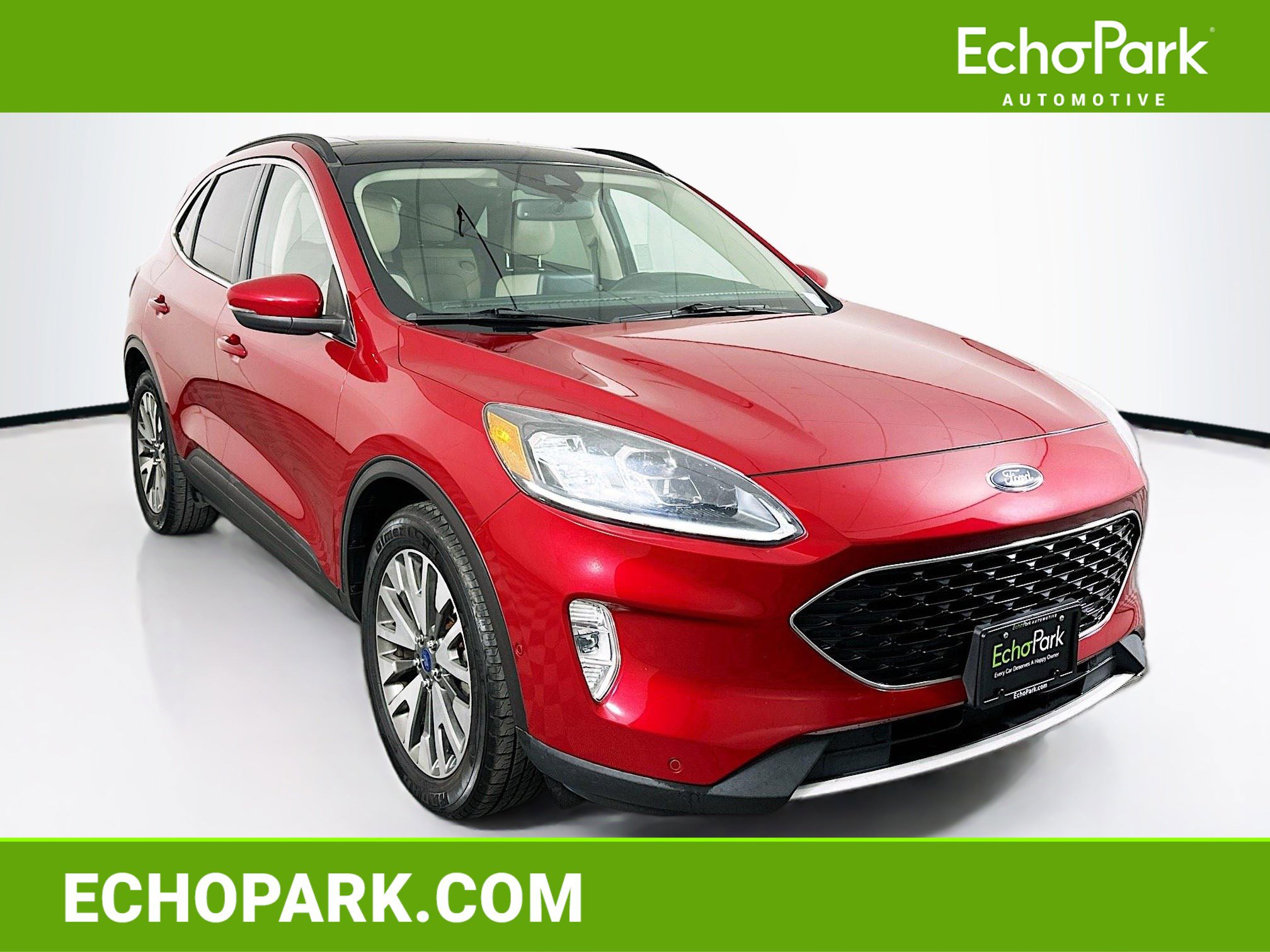 Used 2020 Ford Escape Titanium image 1