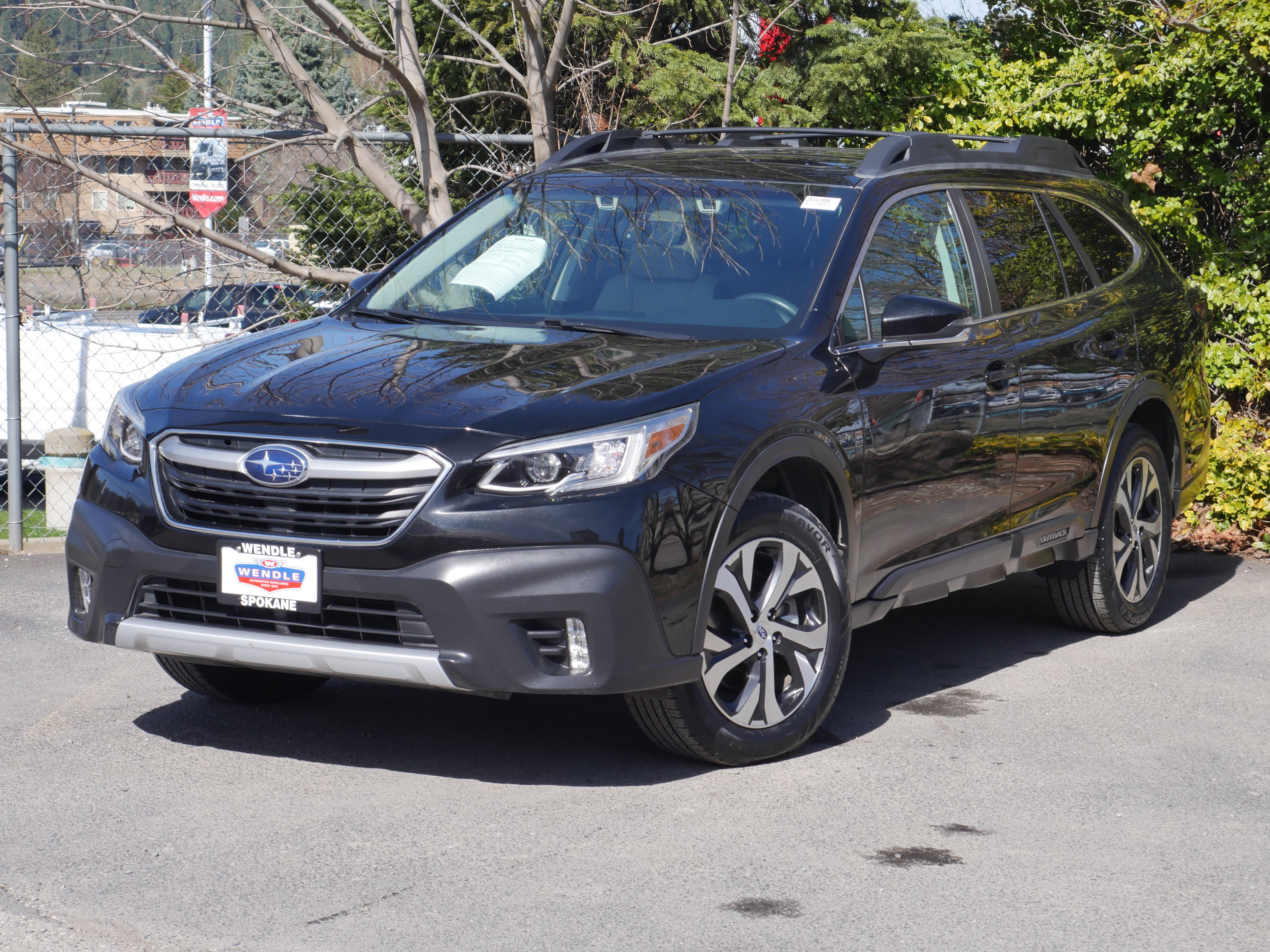 Used 2020 Subaru Outback Limited image 2