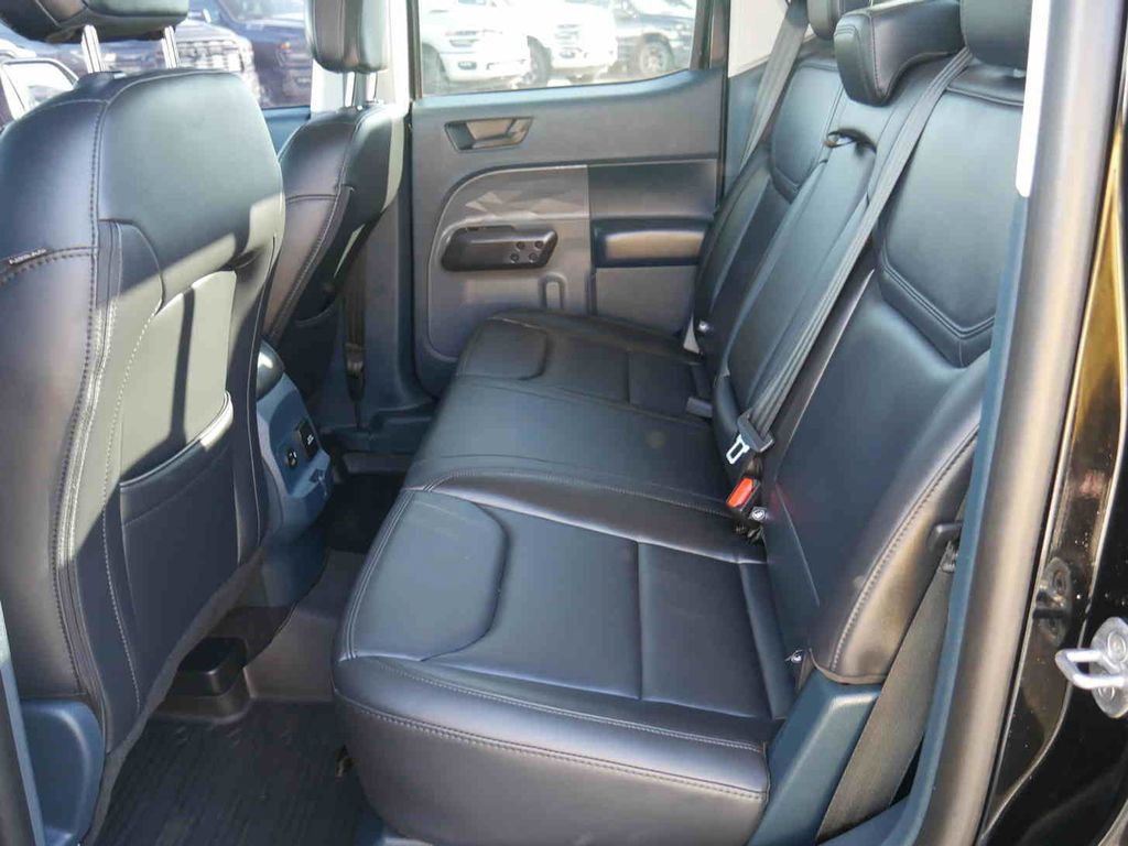 Used 2024 Ford Maverick Lariat w/ Black Appearance Package image 15