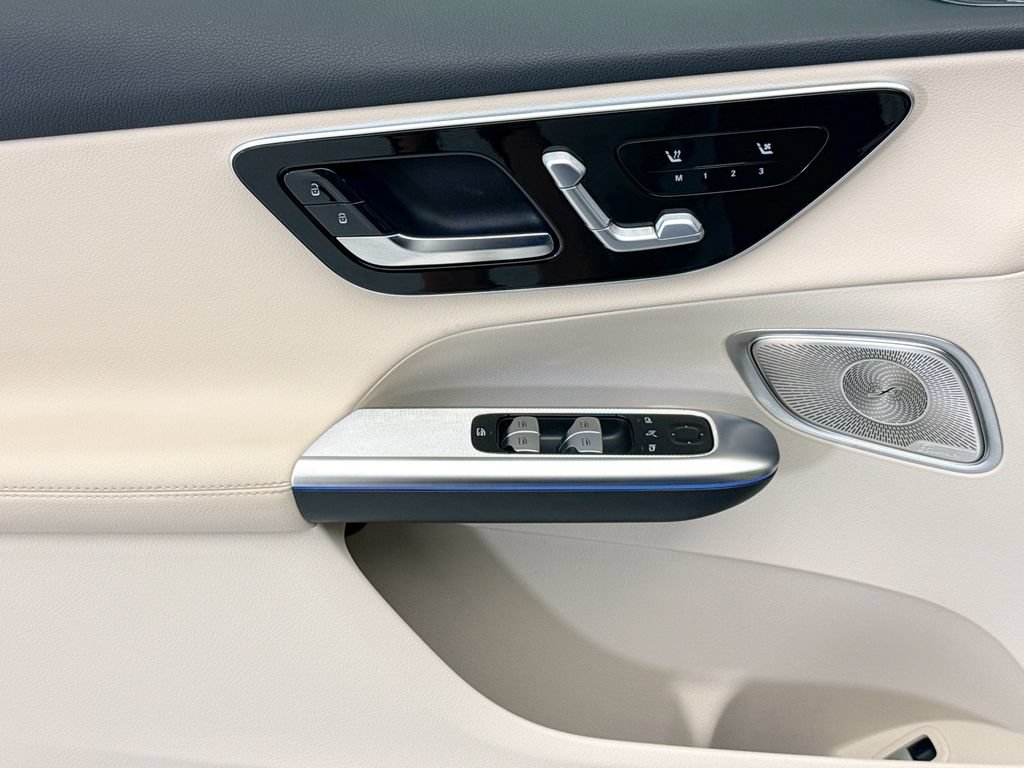 Certified 2026 Mercedes-Benz GLC 300 image 21