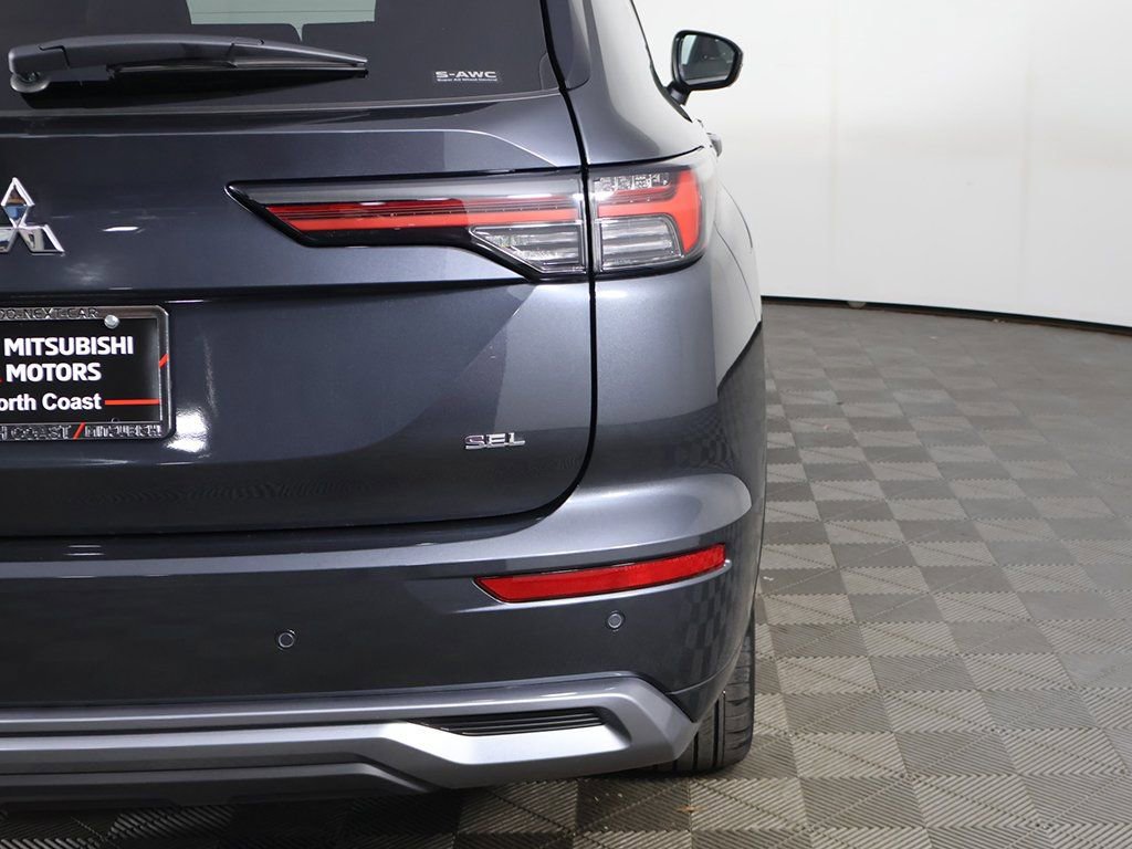 New 2025 Mitsubishi Outlander SEL image 21