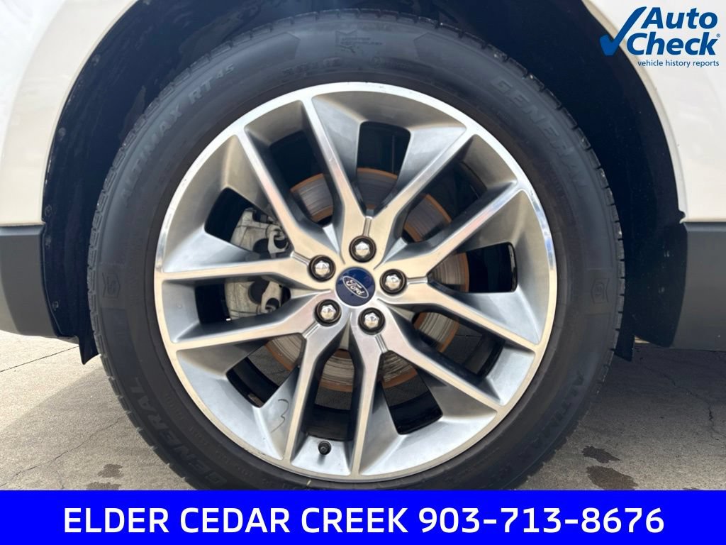 Used 2016 Ford Edge Titanium w/ Equipment Group 302A FWD image 10