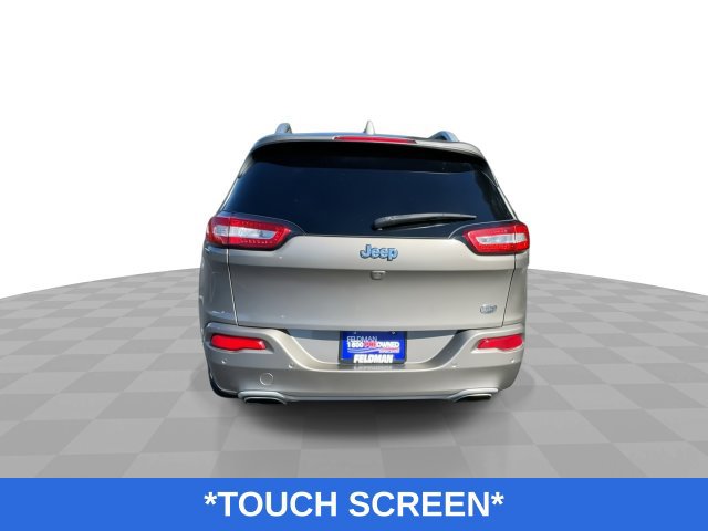 Used 2017 Jeep Cherokee Overland w/ Technology Group FWD image 8