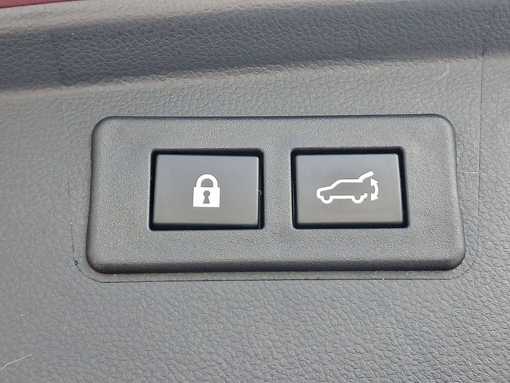 Used 2023 Subaru Outback Premium AWD/4WD image 30