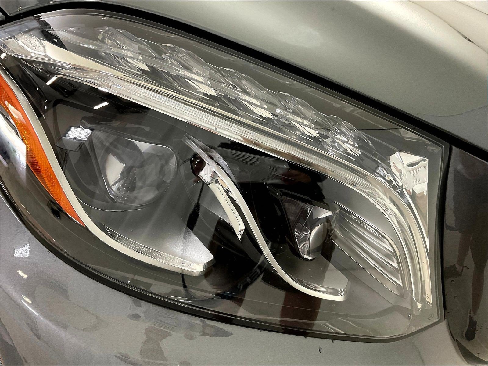 Used 2019 Mercedes-Benz GLS 450 4MATIC image 33