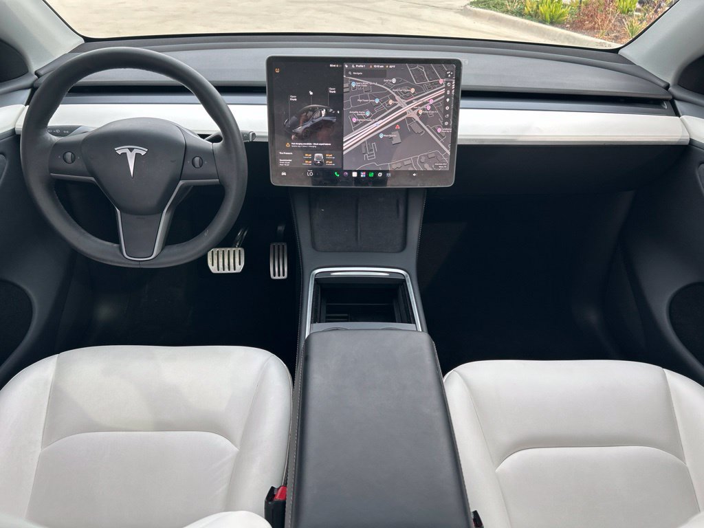 Used 2025 Tesla Model Y Performance AWD/4WD image 21