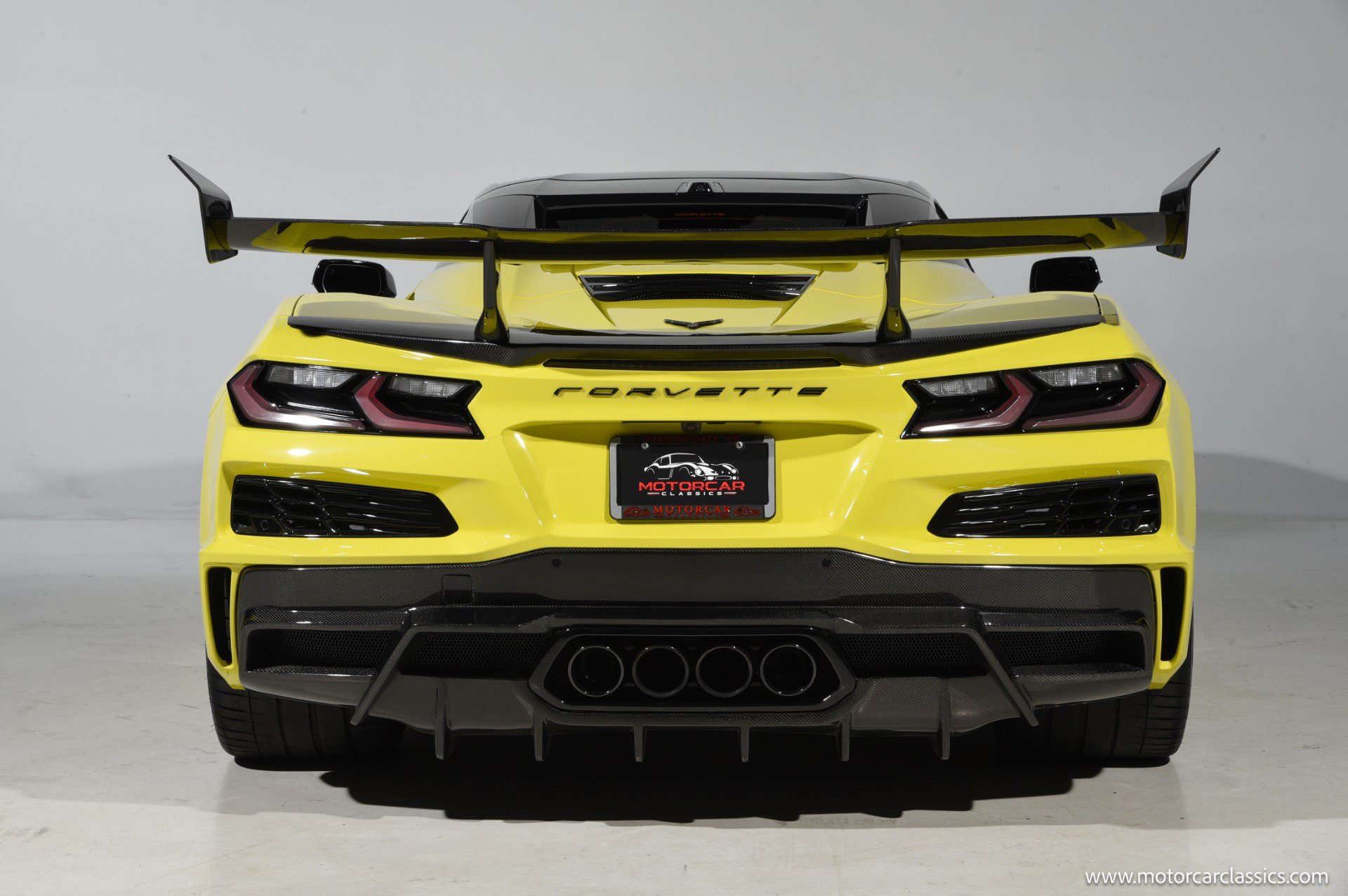 Used 2024 Chevrolet Corvette Z06 RWD image 7