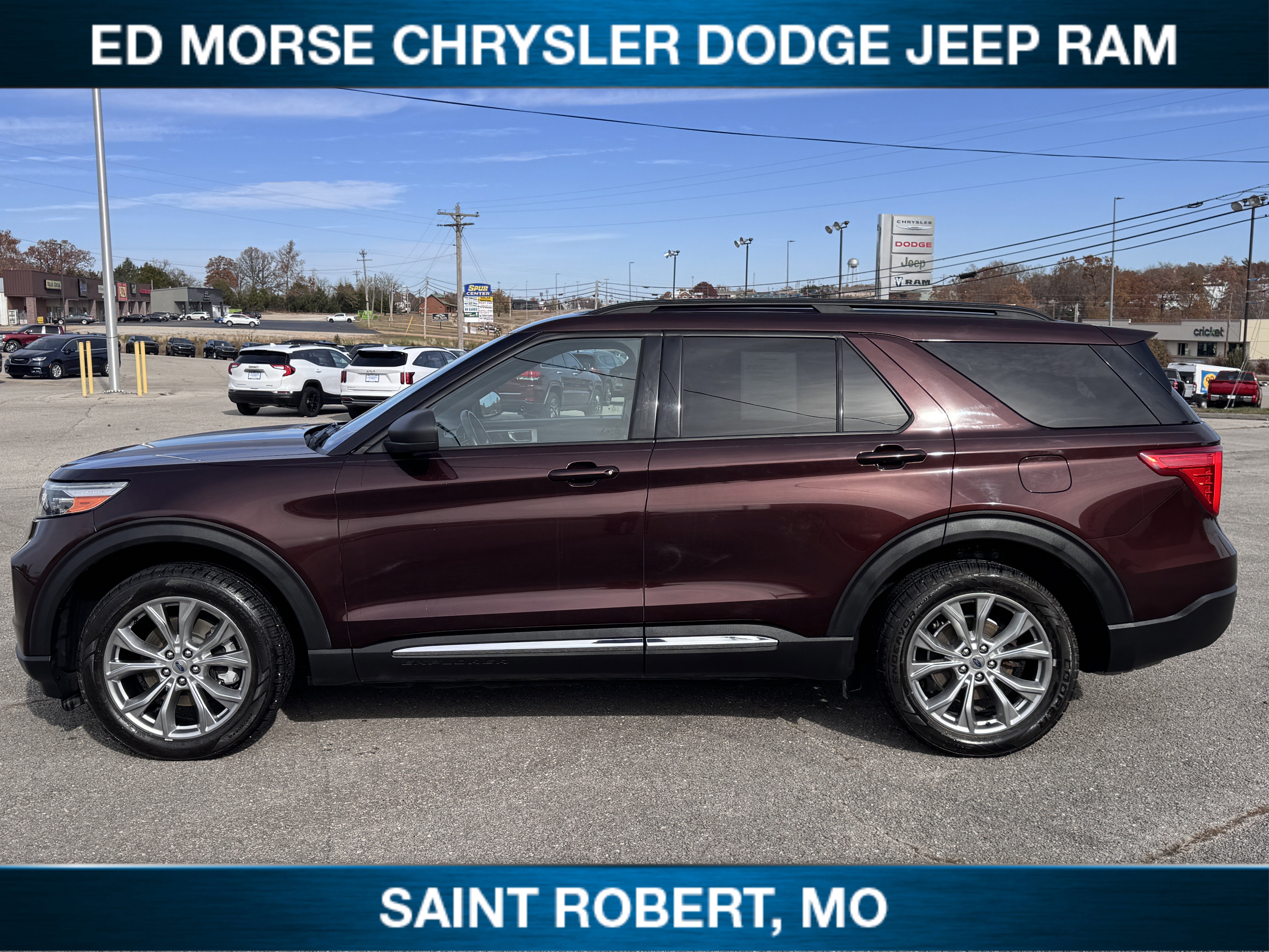 Used 2020 Ford Explorer XLT w/ Equipment Group 202A image 8