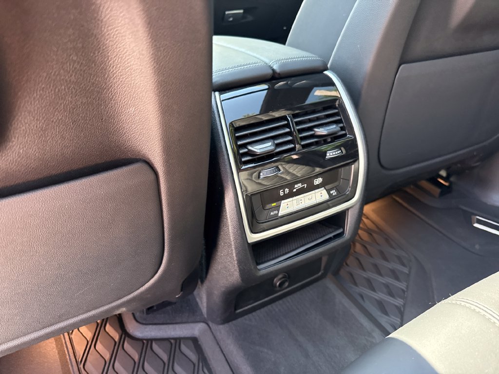 Used 2023 BMW X5 xDrive40i w/ Premium Package AWD/4WD image 23