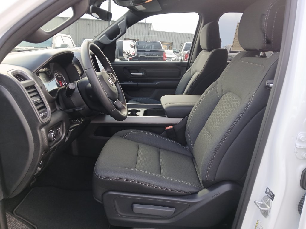 New 2027 RAM 1500 Express AWD/4WD image 10