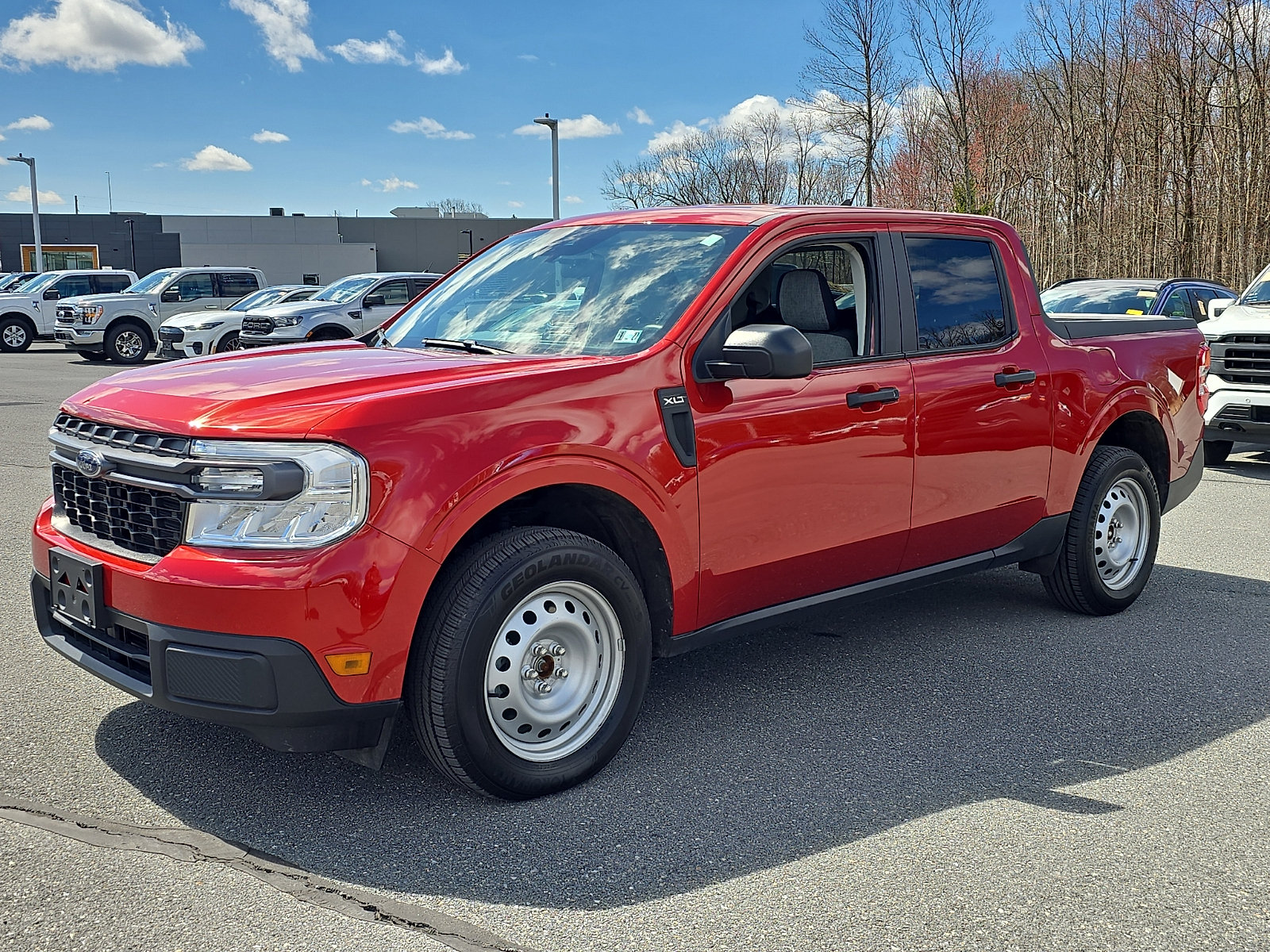 Certified 2024 Ford Maverick XLT w/ Equipment Group 300A Standard AWD/4WD image 3