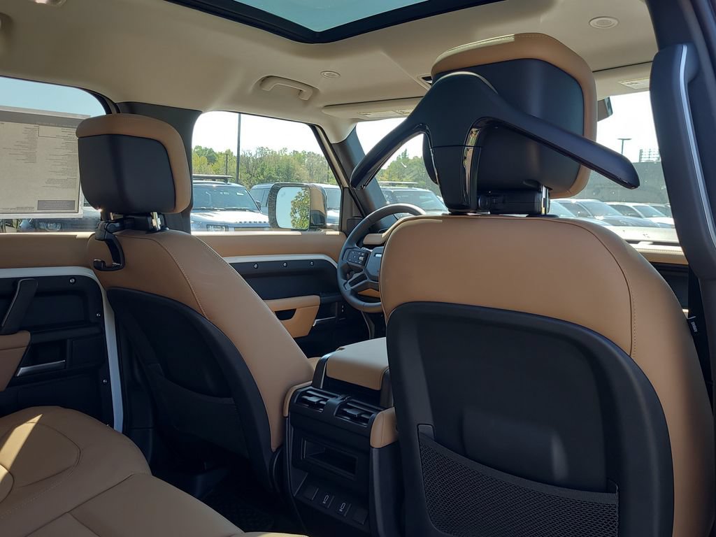 New 2026 Land Rover Defender 110 S AWD/4WD image 14