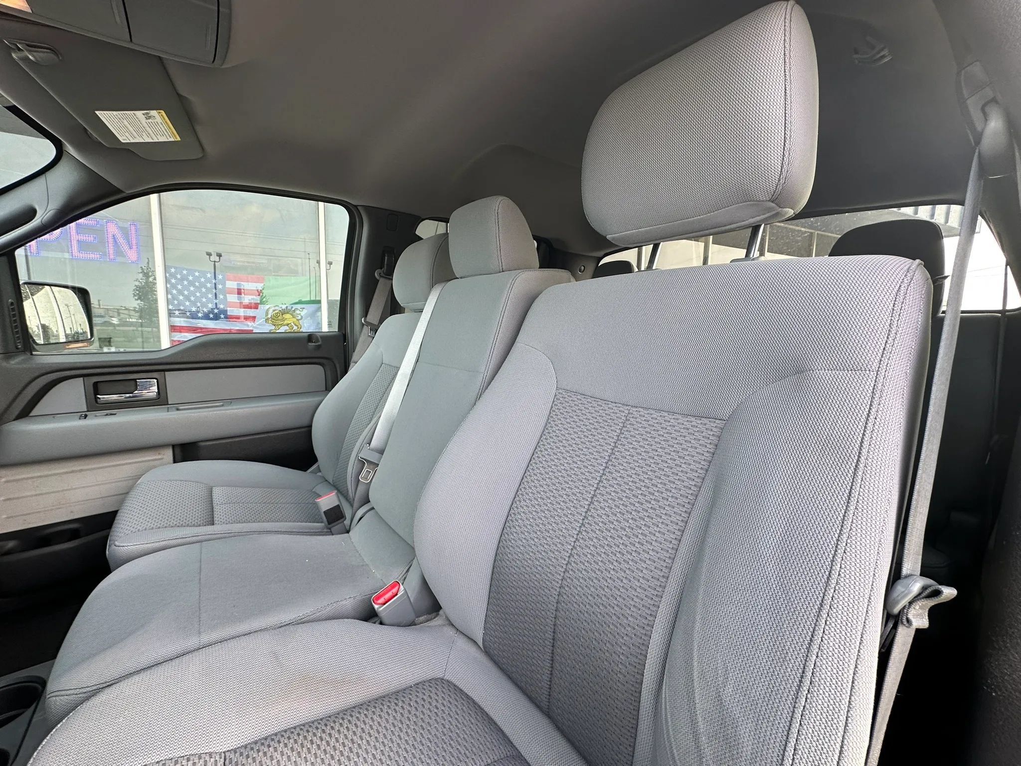 Used 2012 Ford F150 XLT w/ XLT Chrome Pkg AWD/4WD image 11