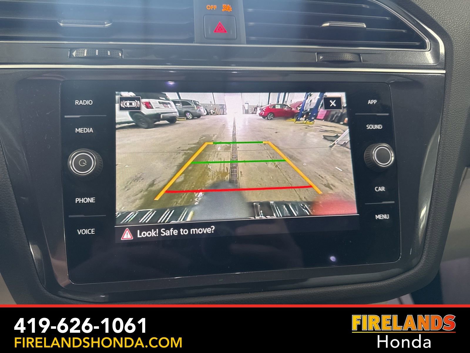 Used 2023 Volkswagen Tiguan SE R-Line image 21