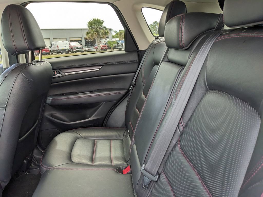 Used 2021 MAZDA CX-5 Carbon Edition image 19