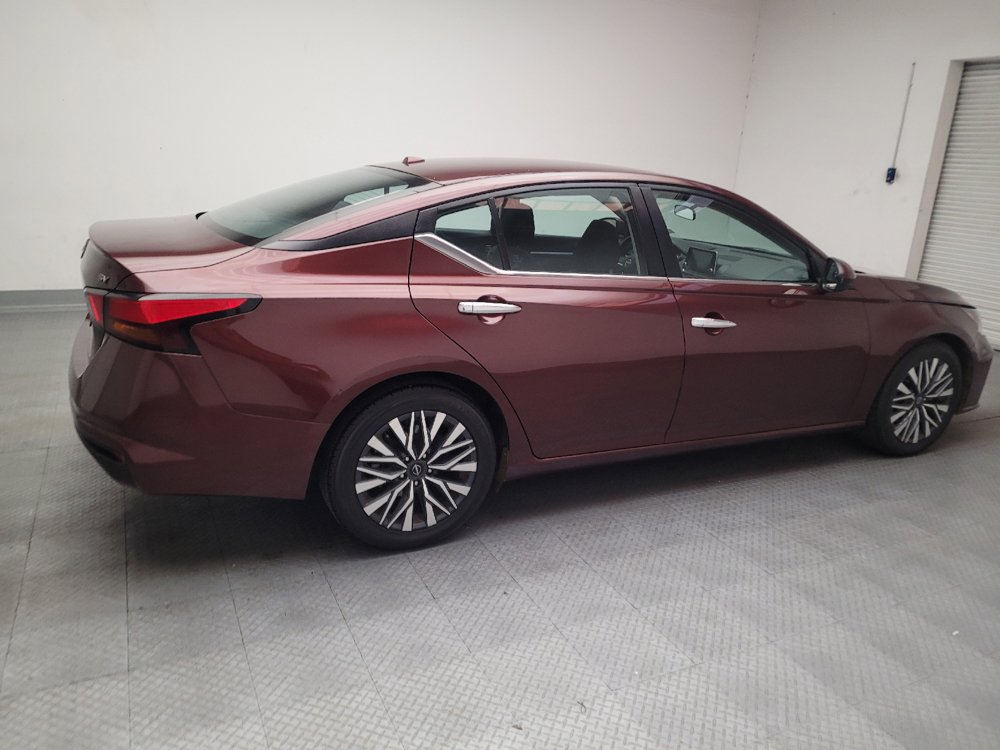 Used 2023 Nissan Altima 2.5 SV FWD image 10