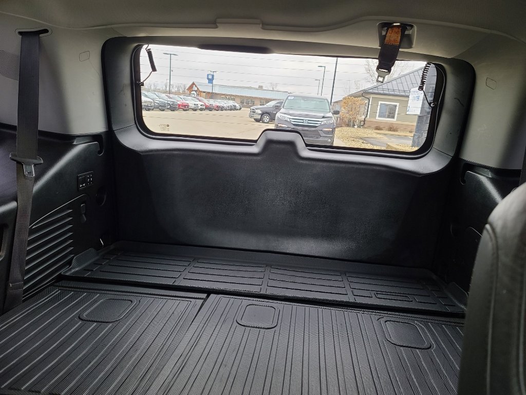 Used 2019 Cadillac Escalade Luxury image 10