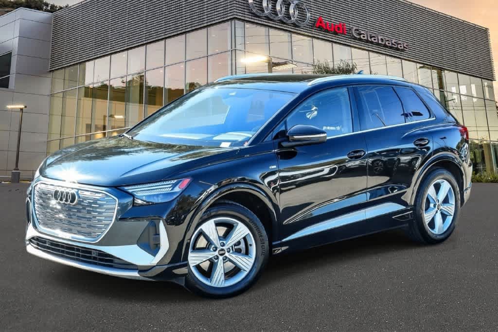 Used 2024 Audi Q4 e-tron Prestige AWD/4WD image 1