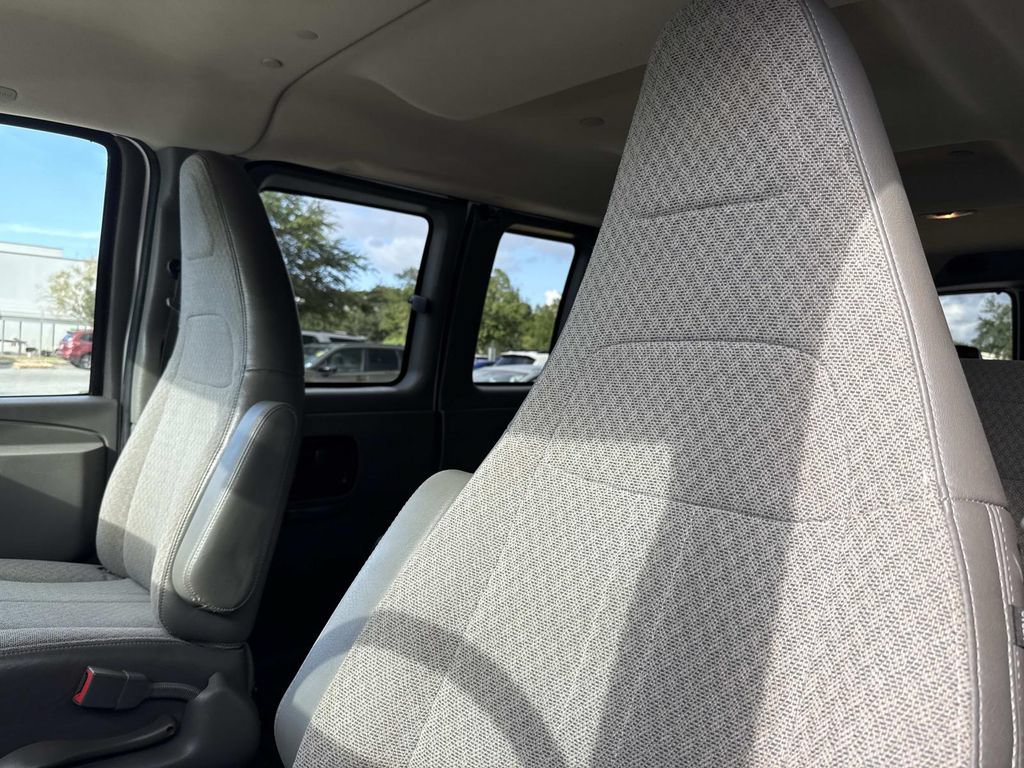 Used 2016 Chevrolet Express 3500 LT w/ LT Preferred Equipment Group RWD image 20