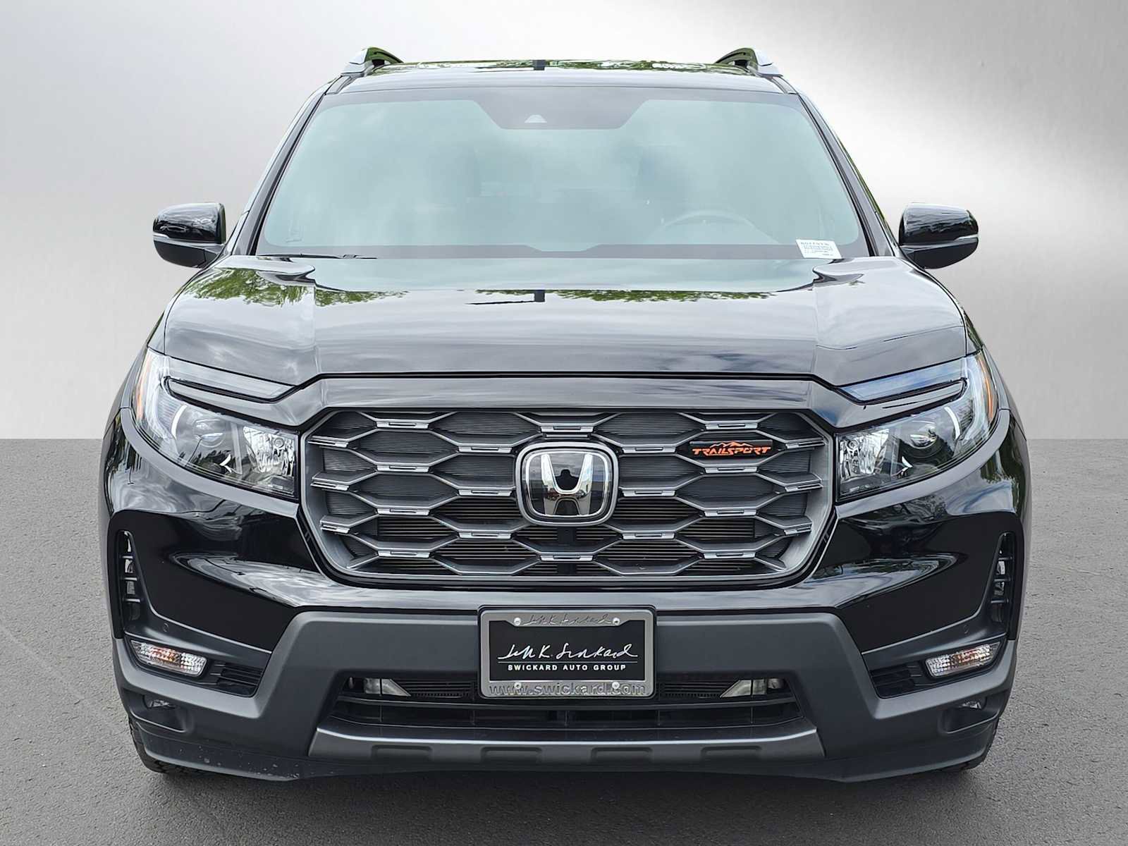 Used 2025 Honda Passport TrailSport image 8