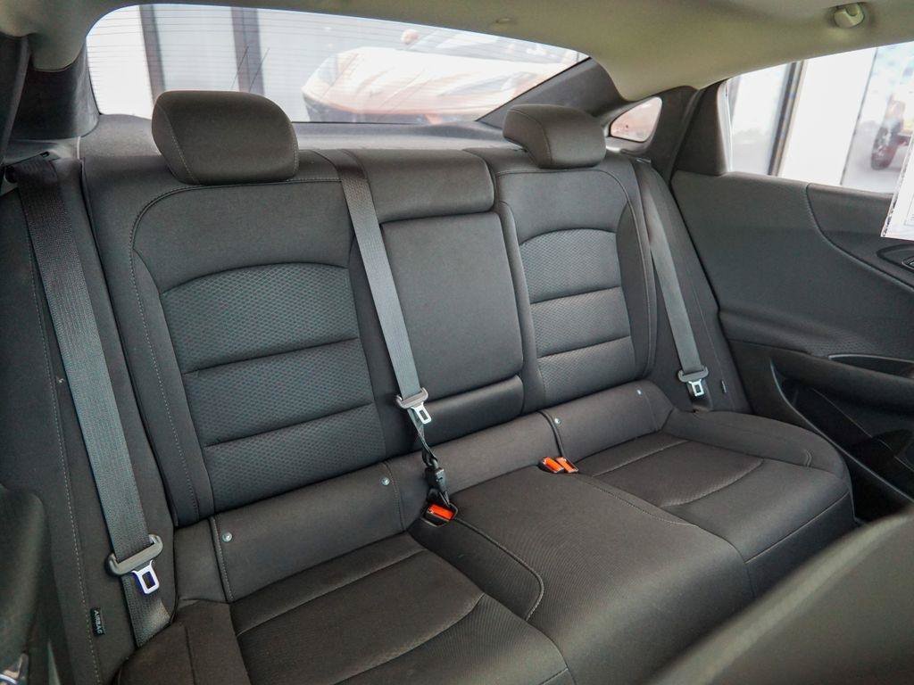 Used 2019 Chevrolet Malibu LT FWD image 28