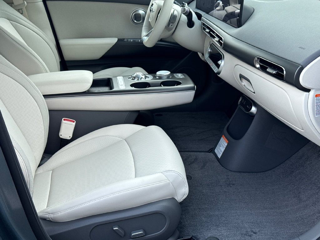 New 2027 Genesis GV60 RWD image 13
