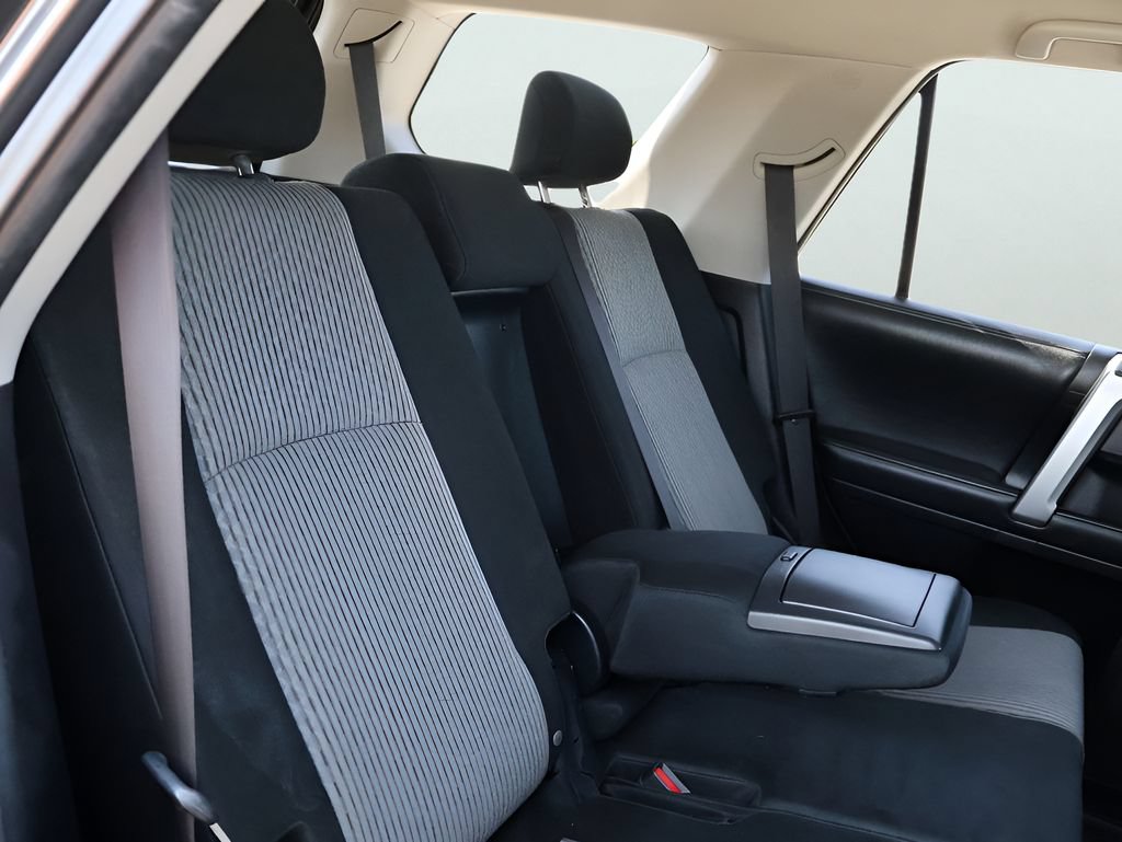 Used 2019 Toyota 4Runner SR5 AWD/4WD image 17