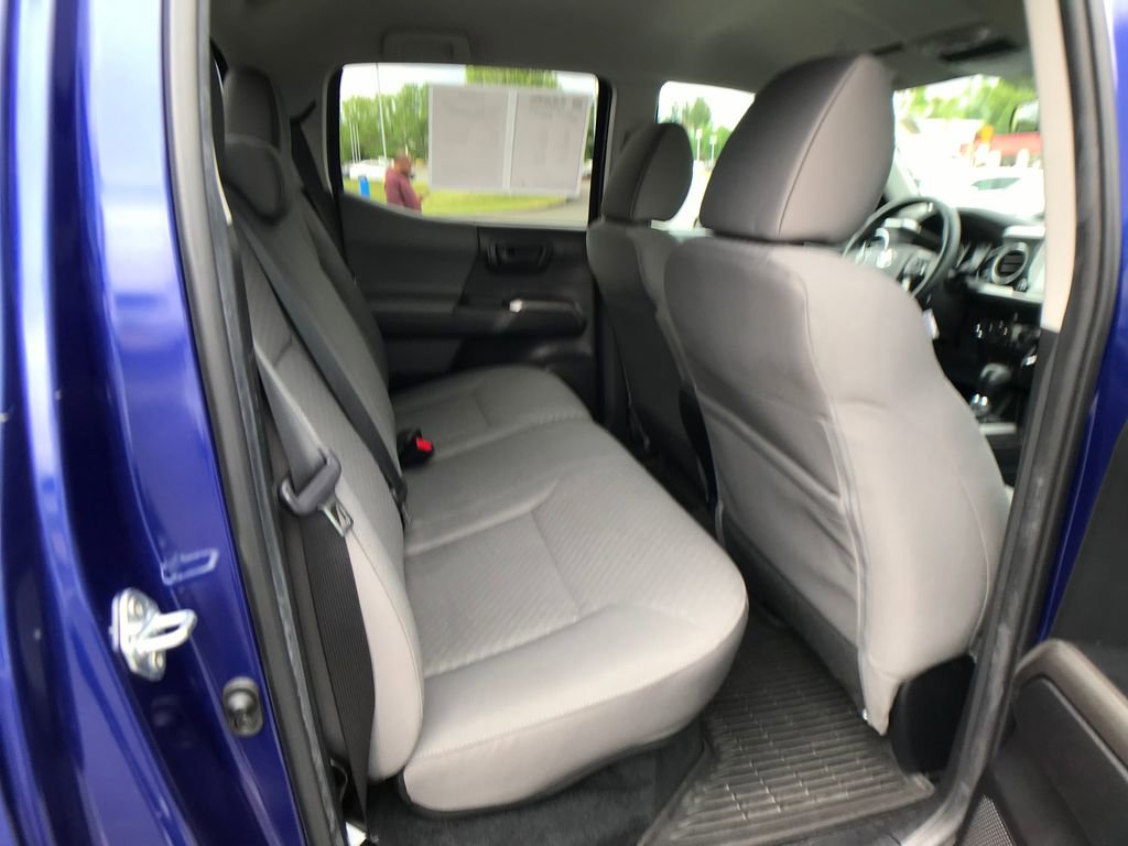Used 2023 Toyota Tacoma SR5 AWD/4WD image 13
