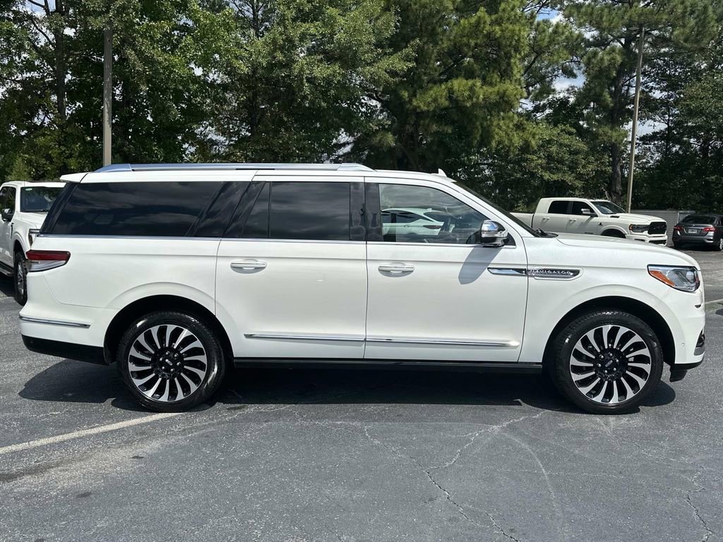 Certified 2024 Lincoln Navigator L Black Label image 8