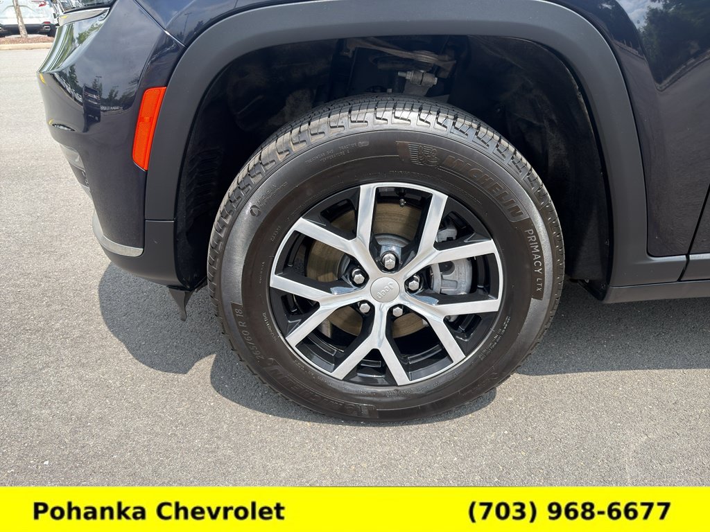 Used 2024 Jeep Grand Cherokee L Limited AWD/4WD image 30